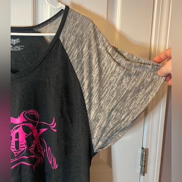 Fox Women’s Short Sleeve Shirt Medium - Picture 3 of 7